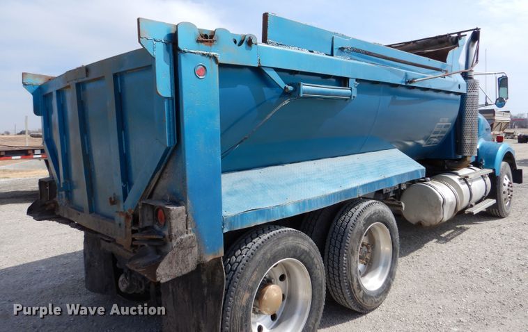 image for item LJ9823 1994 Kenworth T800  dump truck