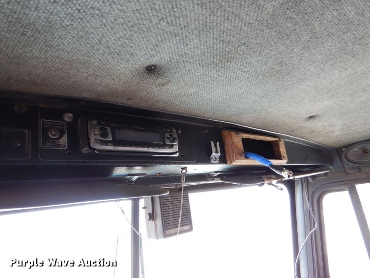 image for item LJ9823 1994 Kenworth T800  dump truck