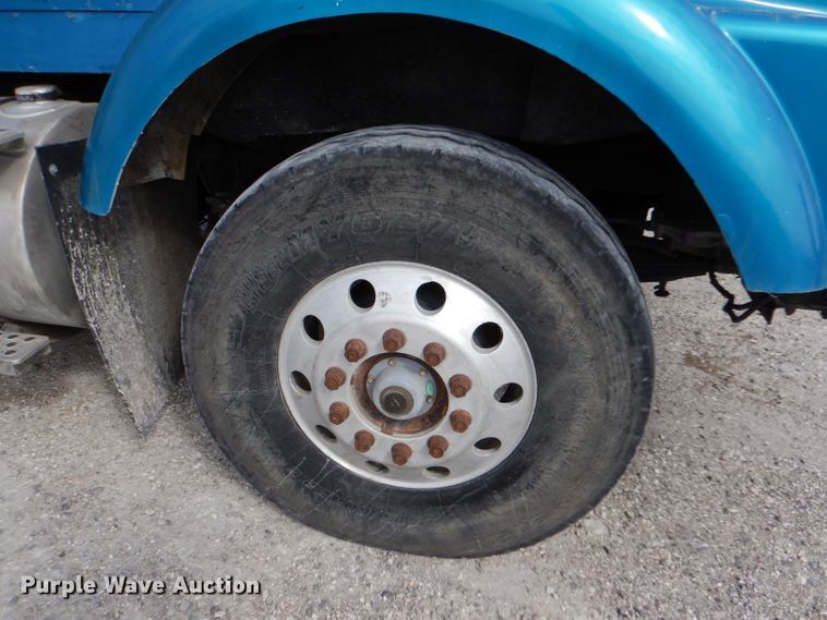 image for item LJ9823 1994 Kenworth T800  dump truck