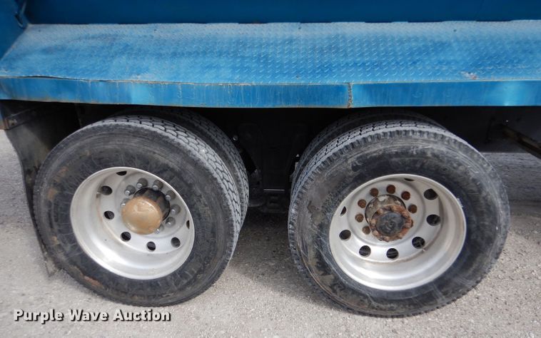 image for item LJ9823 1994 Kenworth T800  dump truck