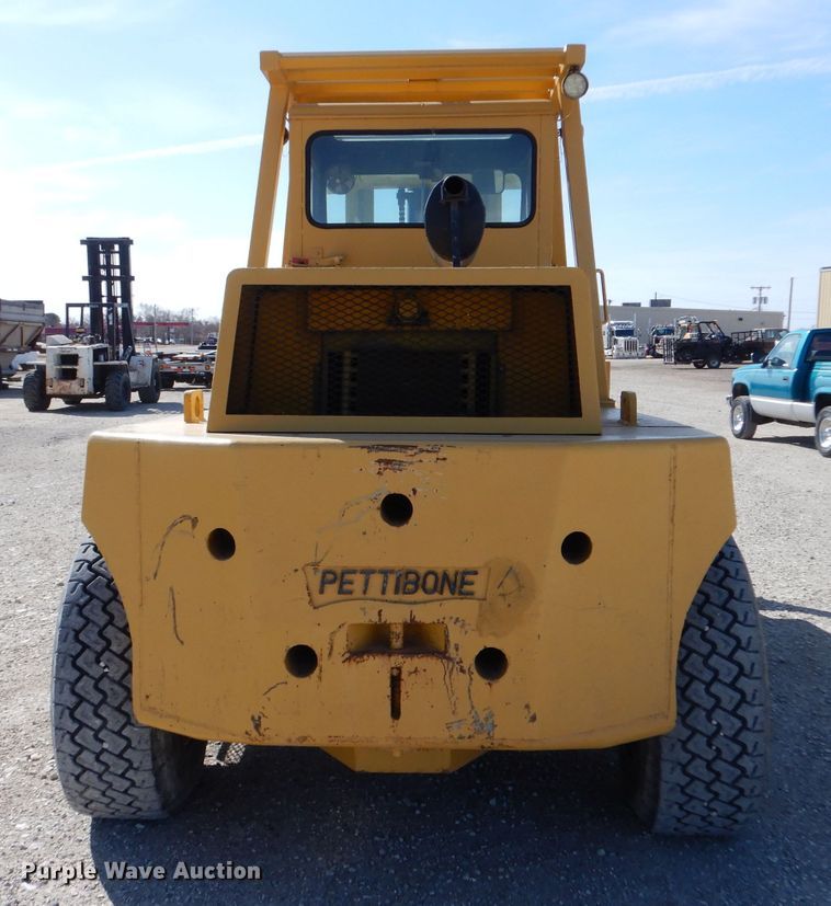 image for item LJ9824 1985 Pettibone PP300  forklift