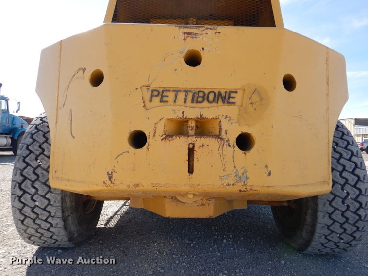 image for item LJ9824 1985 Pettibone PP300  forklift