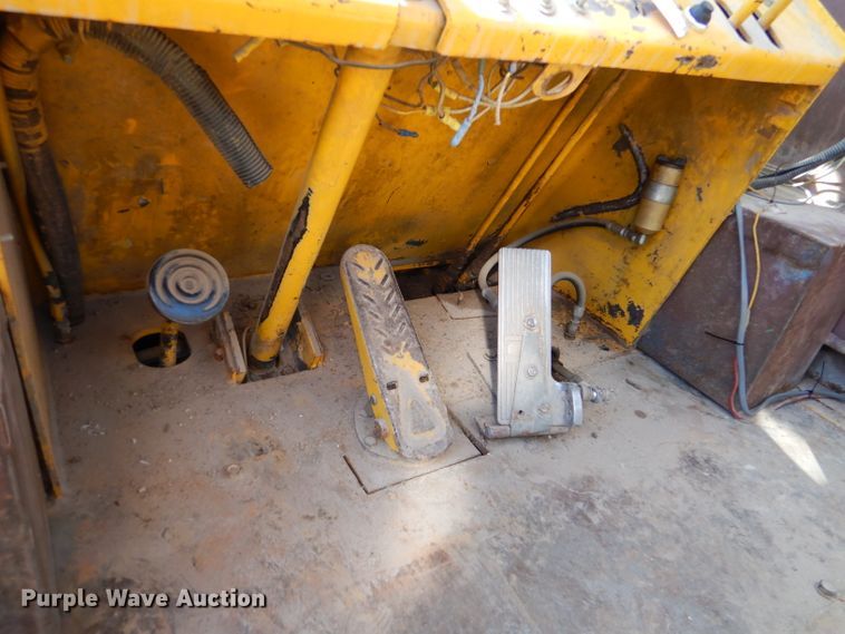 image for item LJ9824 1985 Pettibone PP300  forklift