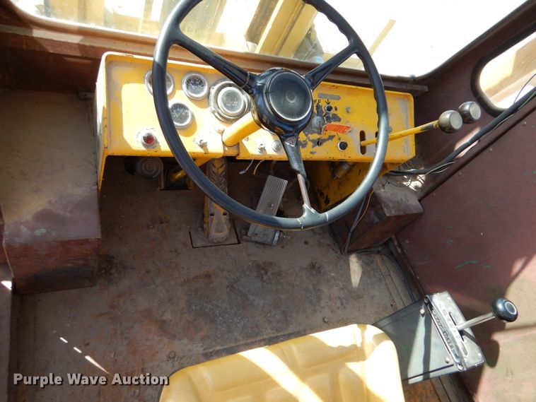 image for item LJ9824 1985 Pettibone PP300  forklift