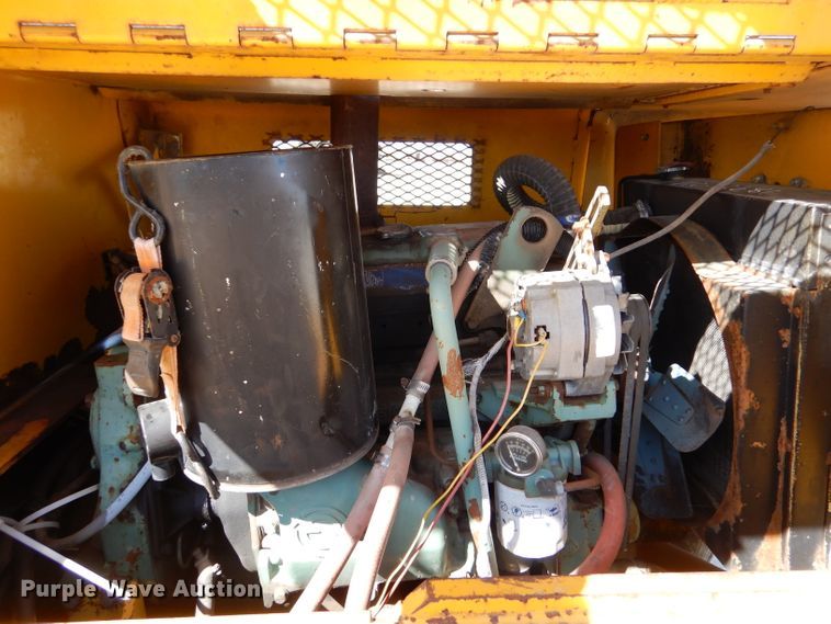 image for item LJ9824 1985 Pettibone PP300  forklift