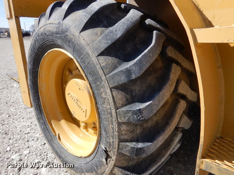 image for item LJ9824 1985 Pettibone PP300  forklift