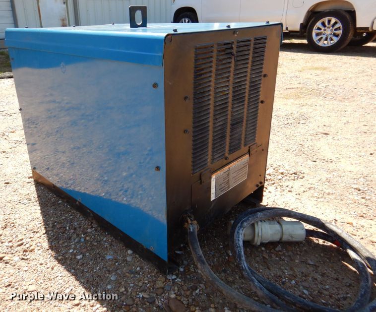 image for item MK9534 (2) Miller Dimesion 652 welders