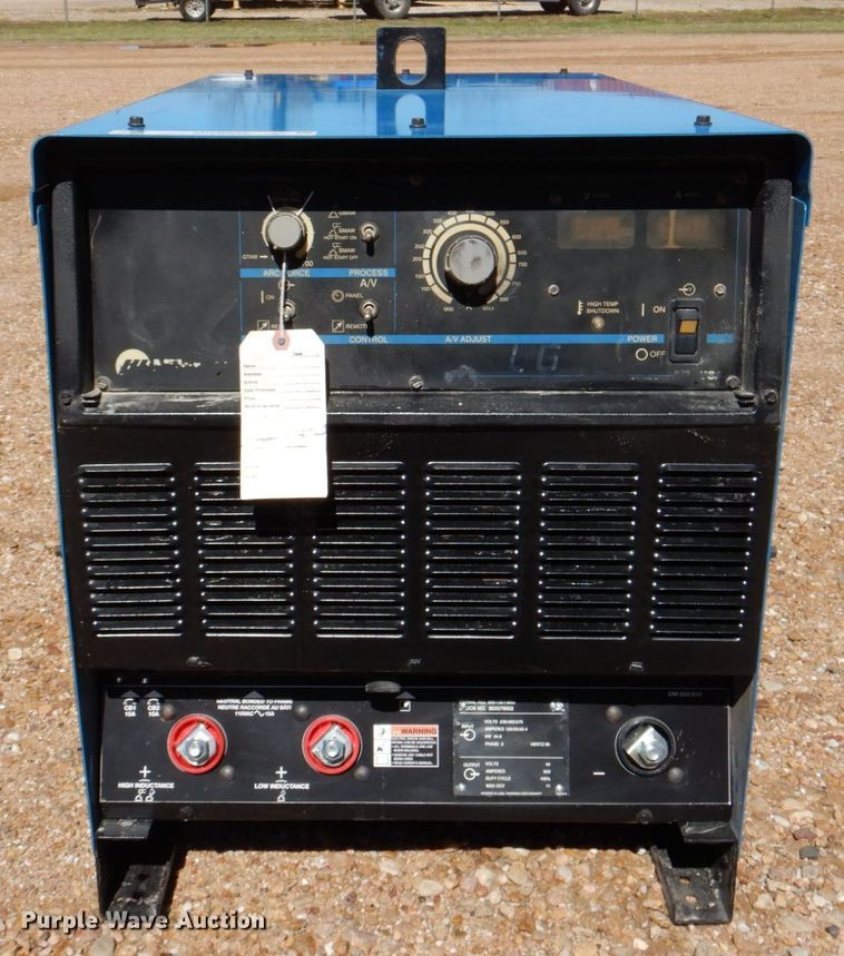 image for item MK9534 (2) Miller Dimesion 652 welders