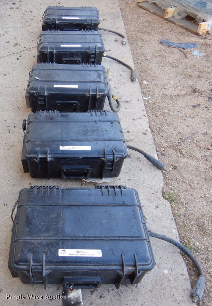 image for item MK9539 (5) Miller Suitcase X-Treme 12 VS wire feeders