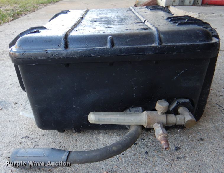 image for item MK9539 (5) Miller Suitcase X-Treme 12 VS wire feeders