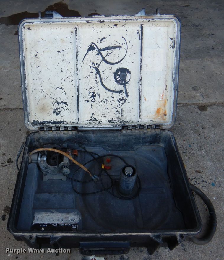 image for item MK9539 (5) Miller Suitcase X-Treme 12 VS wire feeders