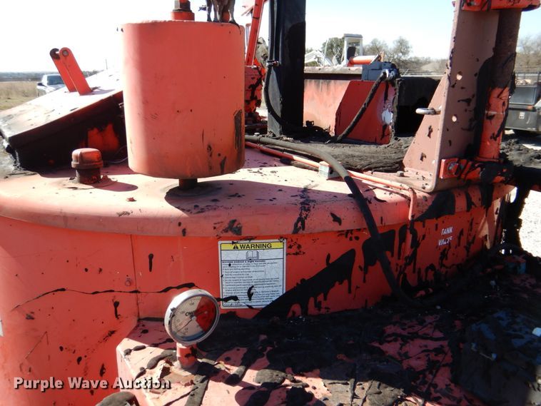 image for item MK9544 2008 Crafco E-Z 1000 Series II  melter applicator