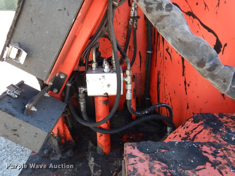 image for item MK9544 2008 Crafco E-Z 1000 Series II  melter applicator