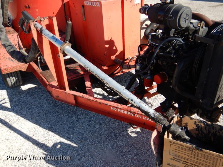 image for item MK9544 2008 Crafco E-Z 1000 Series II  melter applicator