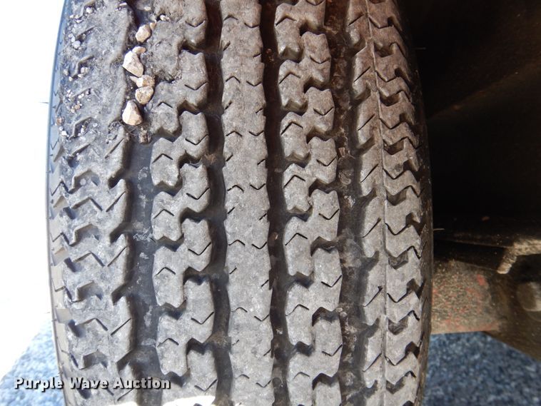 image for item MK9544 2008 Crafco E-Z 1000 Series II  melter applicator