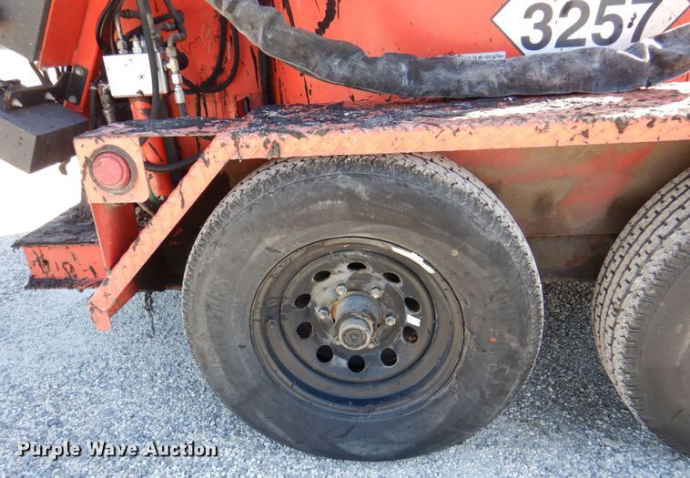 image for item MK9544 2008 Crafco E-Z 1000 Series II  melter applicator