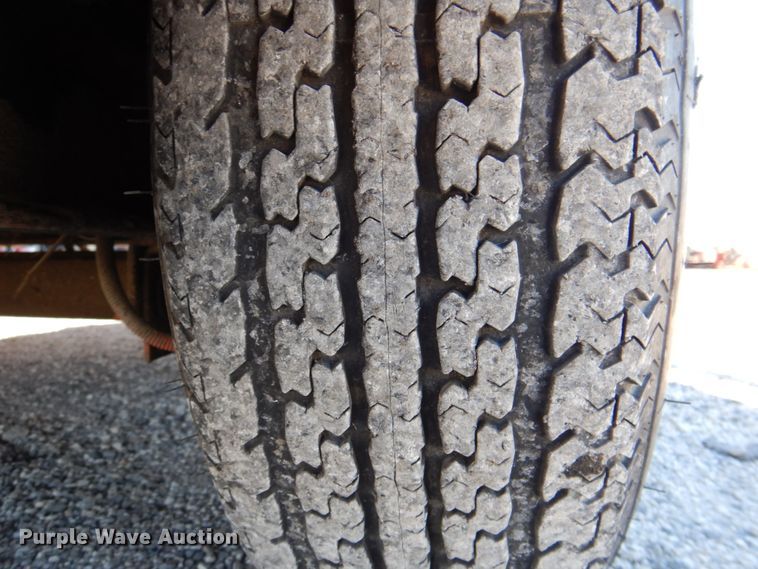 image for item MK9544 2008 Crafco E-Z 1000 Series II  melter applicator