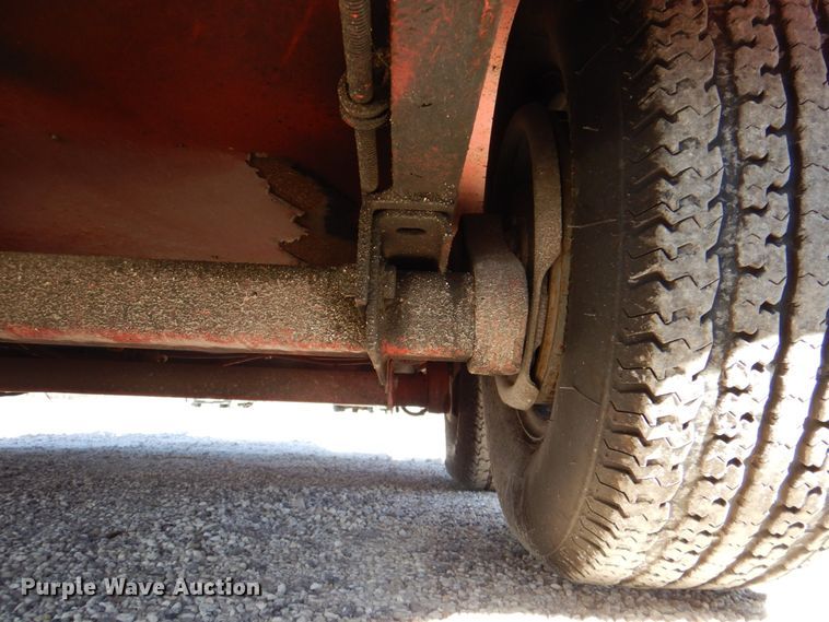 image for item MK9544 2008 Crafco E-Z 1000 Series II  melter applicator