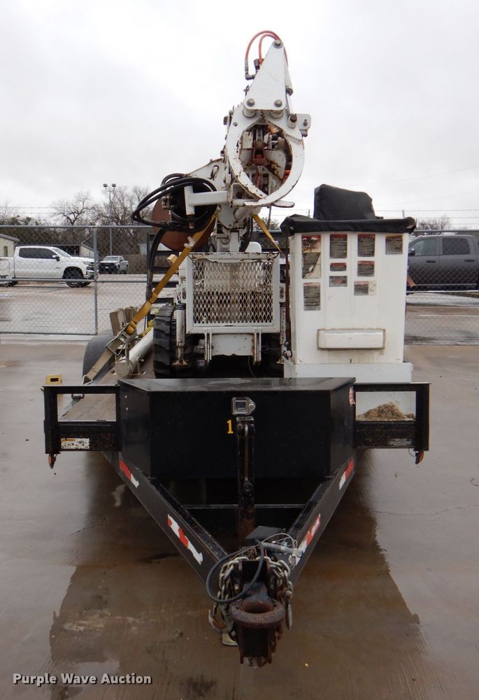 image for item MK9552 2006 Altec DB35  mini digger derrick