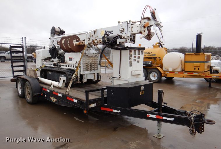 image for item MK9552 2006 Altec DB35  mini digger derrick