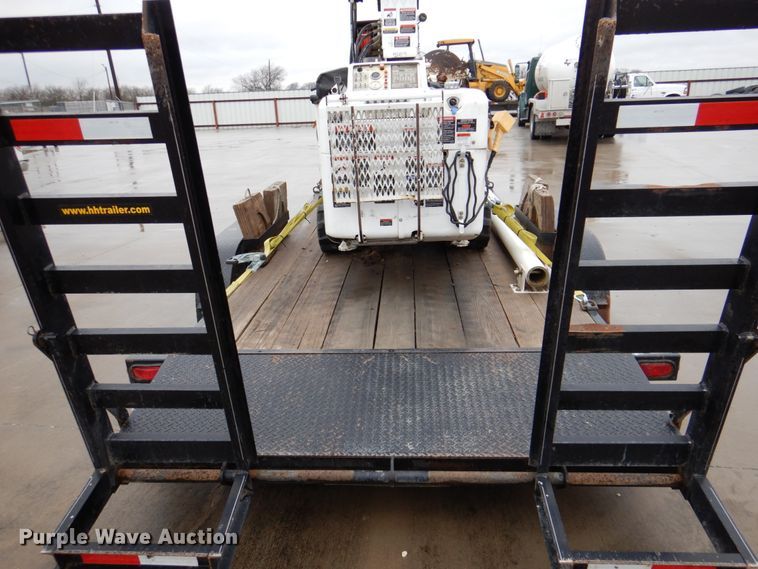 image for item MK9552 2006 Altec DB35  mini digger derrick