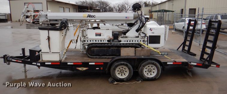 image for item MK9552 2006 Altec DB35  mini digger derrick