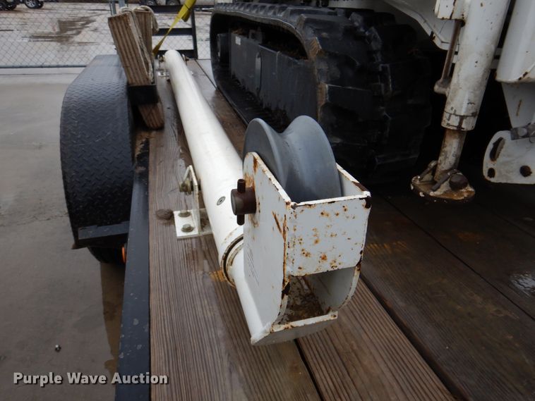 image for item MK9552 2006 Altec DB35  mini digger derrick