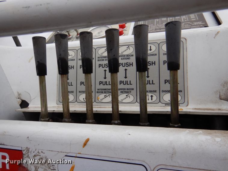 image for item MK9552 2006 Altec DB35  mini digger derrick