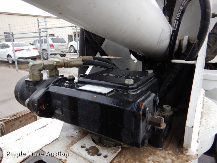 image for item MK9552 2006 Altec DB35  mini digger derrick