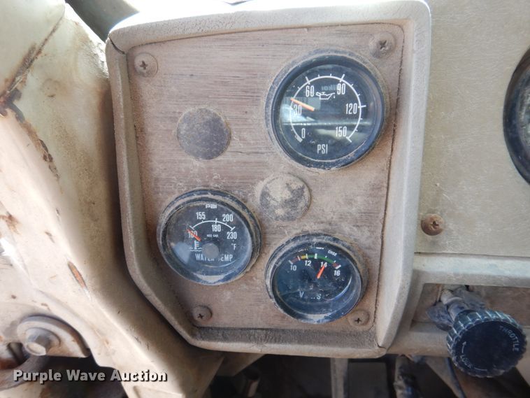 image for item MU9530 1974 Mack RL685LS  dump truck