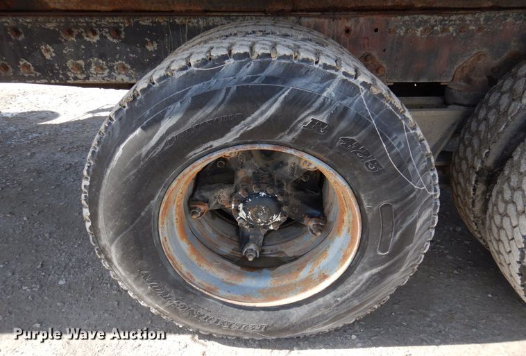 image for item MU9530 1974 Mack RL685LS  dump truck