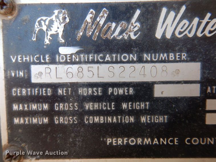 image for item MU9530 1974 Mack RL685LS  dump truck