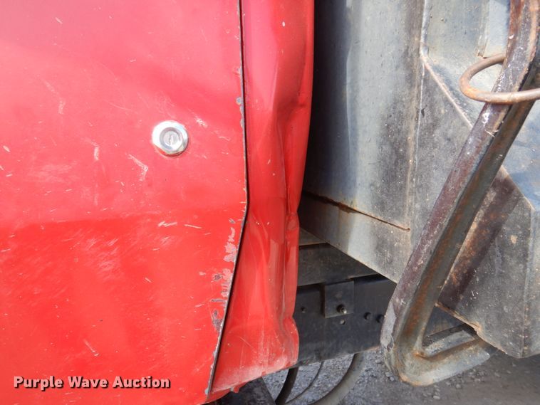 image for item MU9531 1988 Ford L8000  dump truck