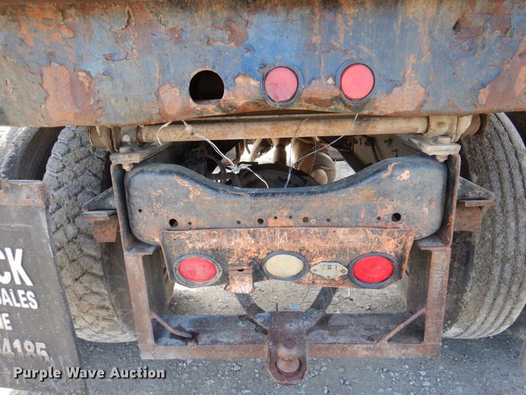 image for item MU9531 1988 Ford L8000  dump truck