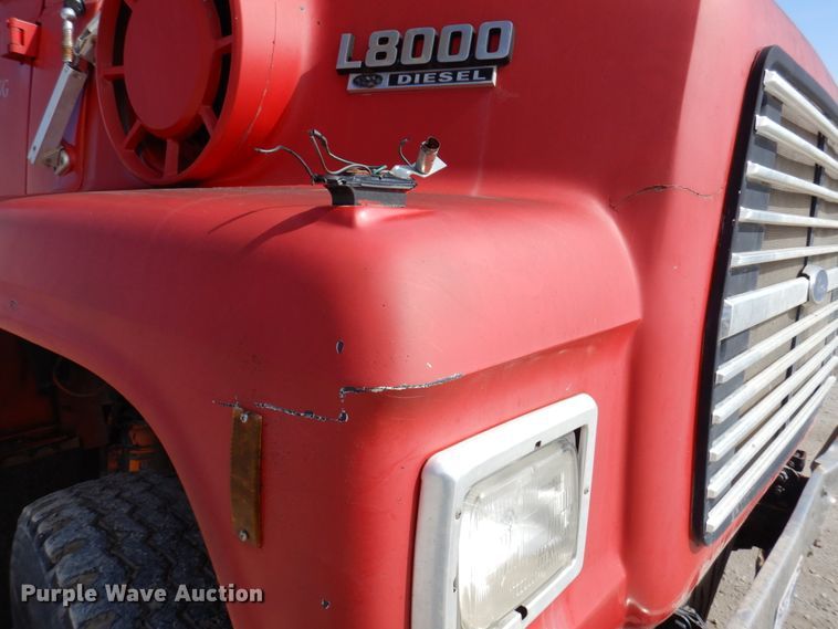 image for item MU9531 1988 Ford L8000  dump truck