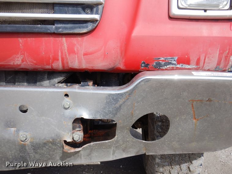 image for item MU9531 1988 Ford L8000  dump truck