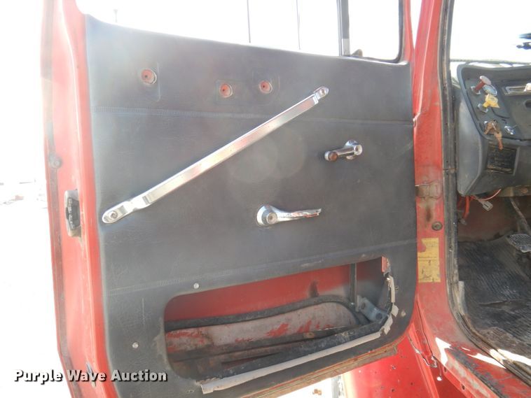 image for item MU9531 1988 Ford L8000  dump truck