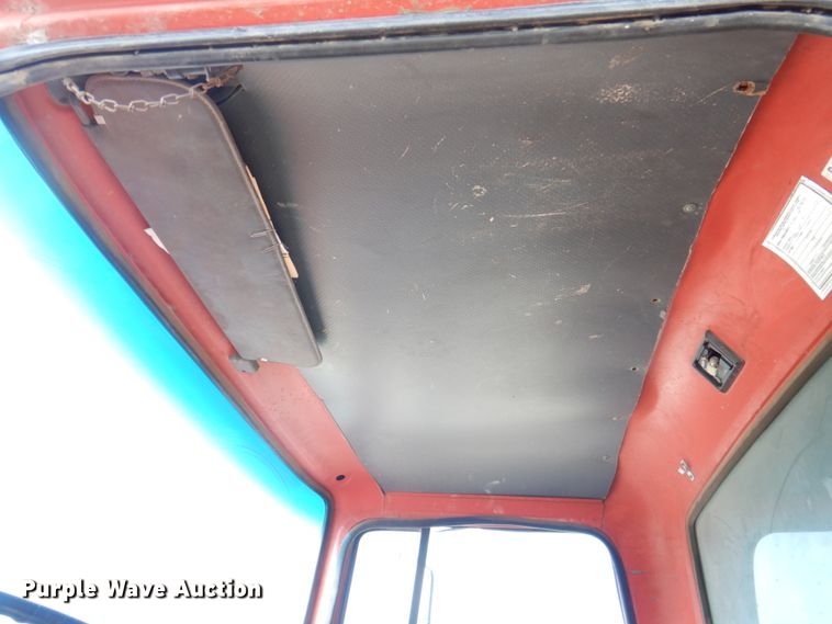 image for item MU9531 1988 Ford L8000  dump truck