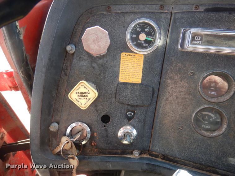 image for item MU9531 1988 Ford L8000  dump truck