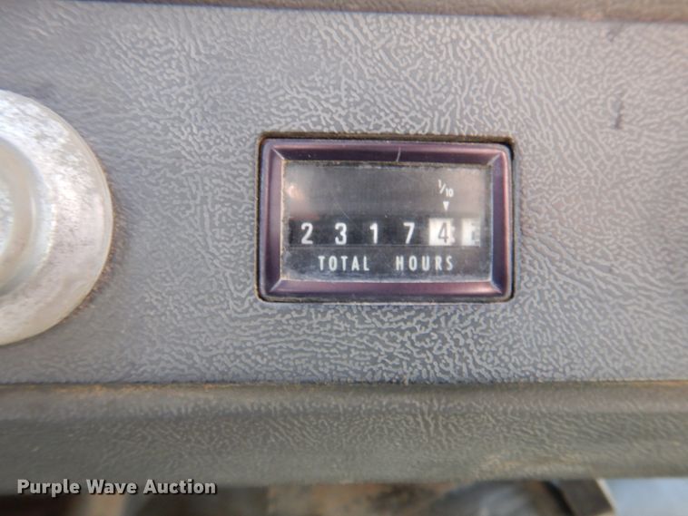 image for item MU9531 1988 Ford L8000  dump truck