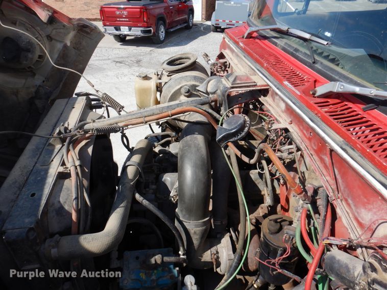 image for item MU9531 1988 Ford L8000  dump truck