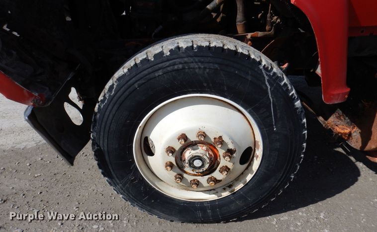 image for item MU9531 1988 Ford L8000  dump truck