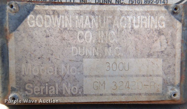 image for item MU9531 1988 Ford L8000  dump truck