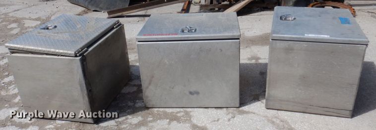 image for item MU9532 (3) toolboxes