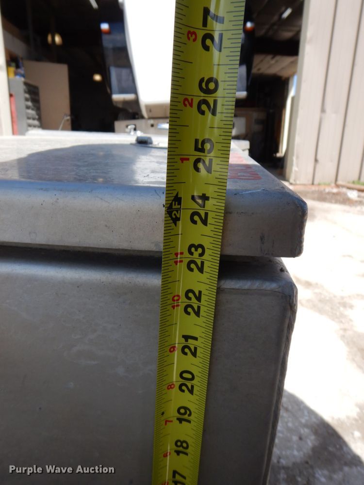 image for item MU9532 (3) toolboxes