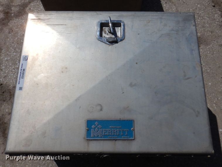 image for item MU9532 (3) toolboxes