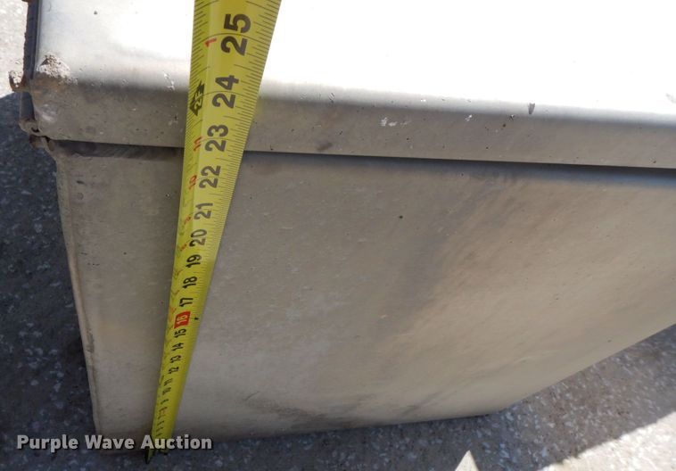 image for item MU9532 (3) toolboxes