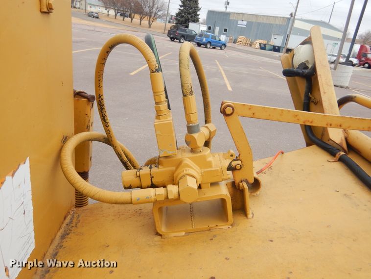 image for item MX9883 2000 Bandit 150XP  wood chipper