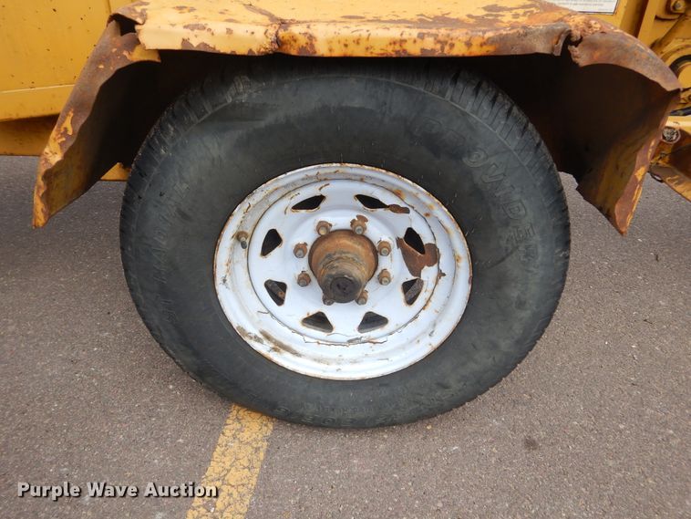 image for item MX9883 2000 Bandit 150XP  wood chipper