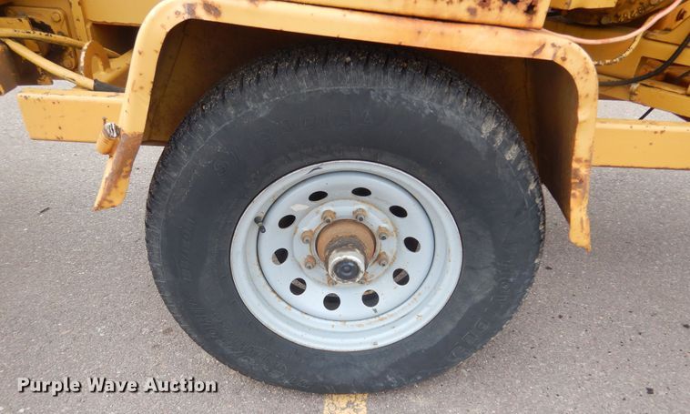 image for item MX9883 2000 Bandit 150XP  wood chipper